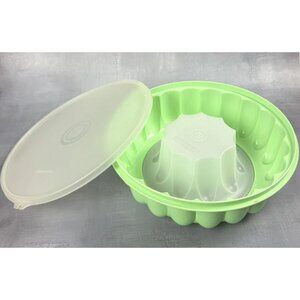 Vintage Tupperware Jello Mold Pistachio Green 3 Piece Set 0197